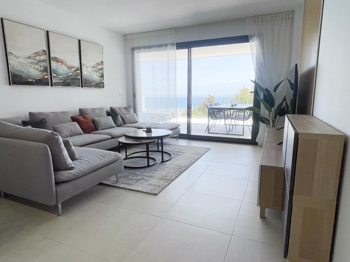Pure South Residence Манилва Екстериор снимка