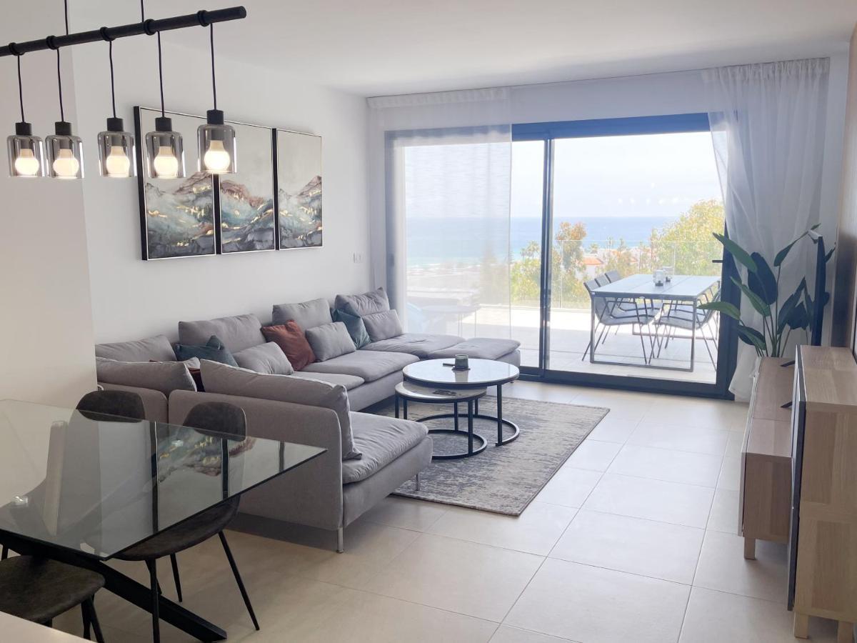 Pure South Residence Манилва Екстериор снимка