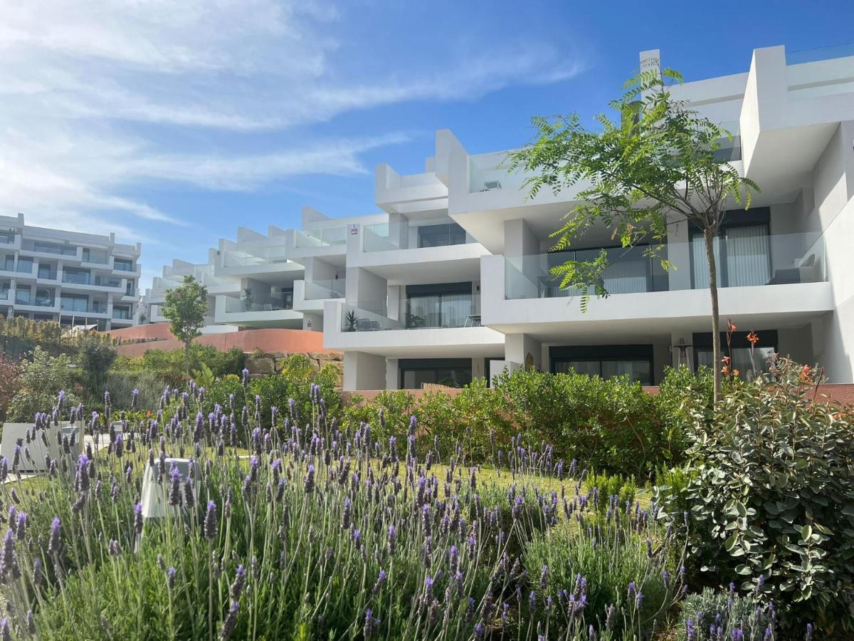 Pure South Residence Манилва Екстериор снимка