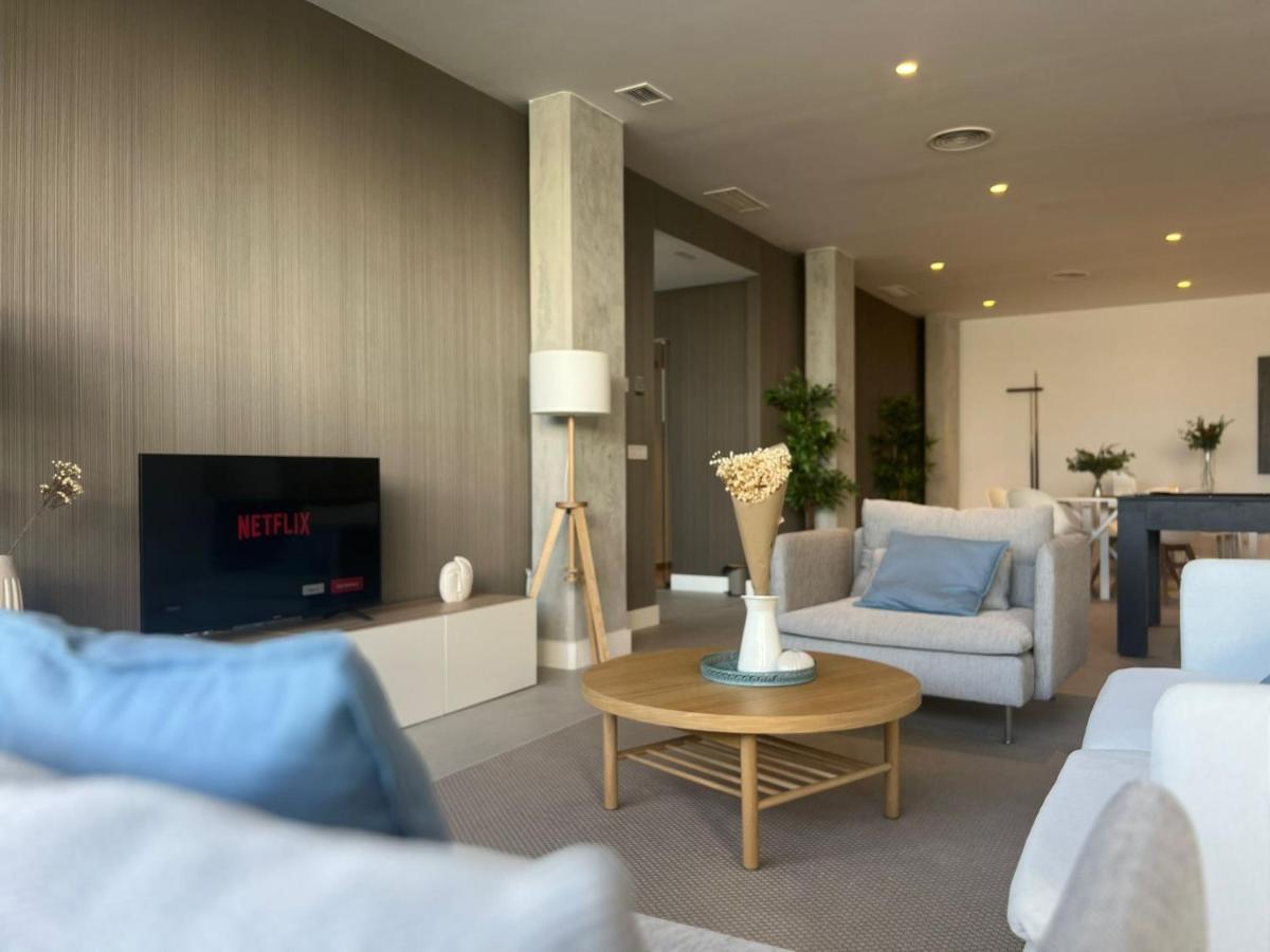 Pure South Residence Манилва Екстериор снимка