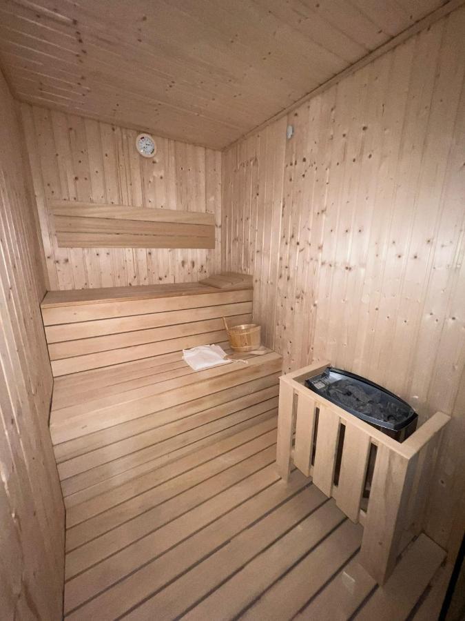 Pure South Residence Манилва Екстериор снимка
