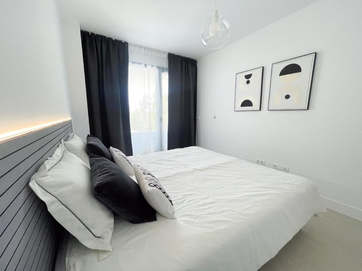 Pure South Residence Манилва Екстериор снимка