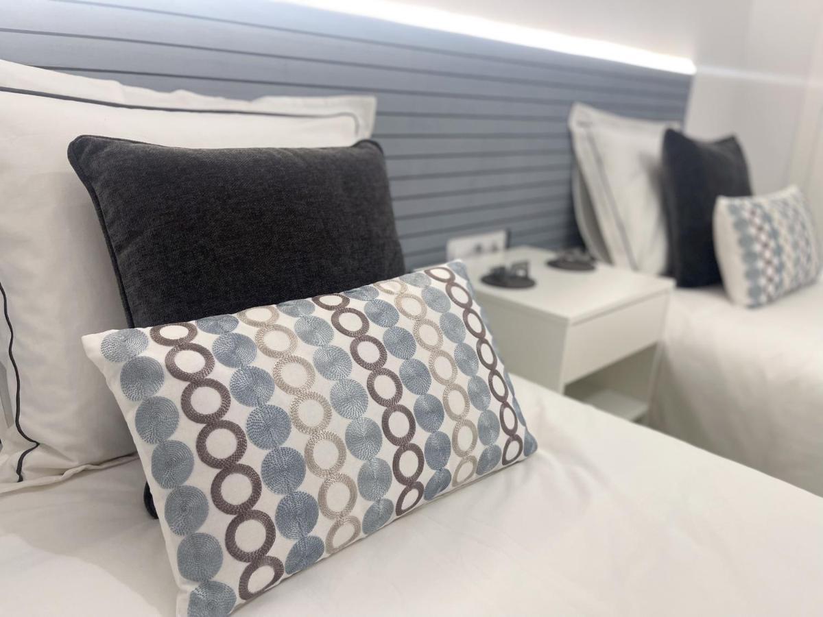 Pure South Residence Манилва Екстериор снимка