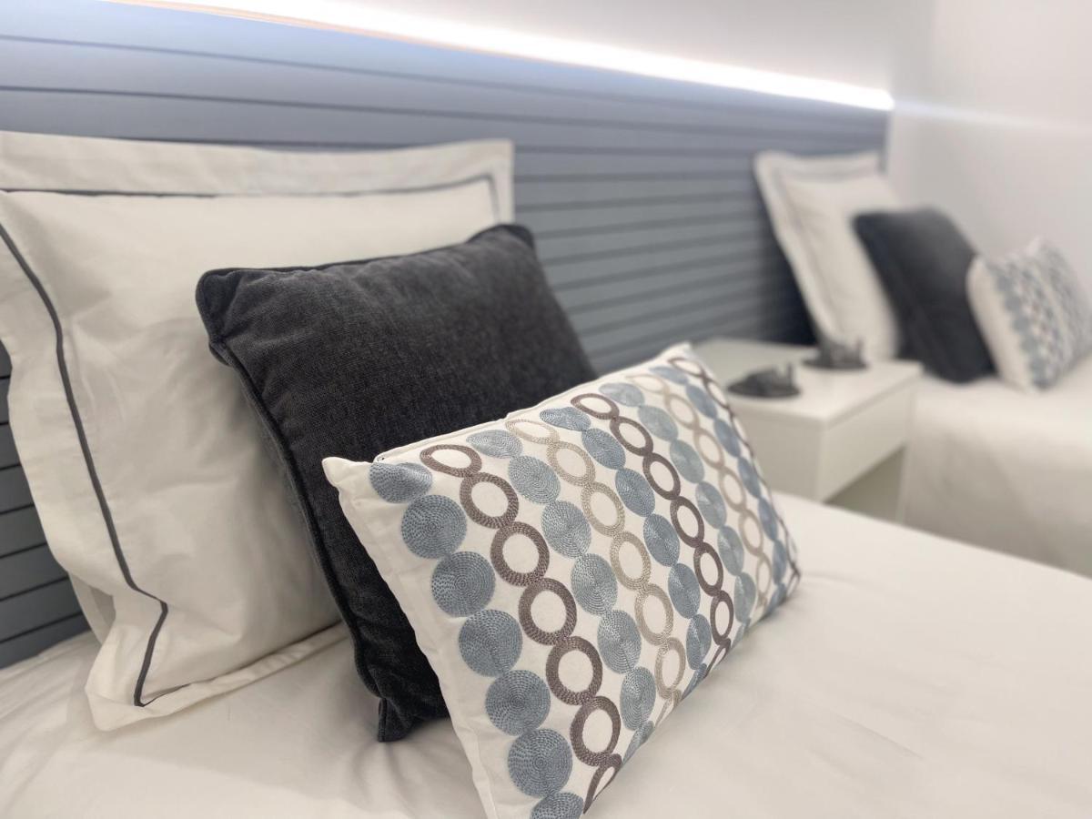 Pure South Residence Манилва Екстериор снимка